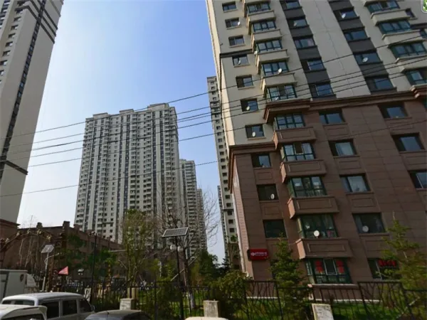 了解哈尔滨房产市场最新动态?哈尔滨房产信息网是您的首选!本文将通过对比分析,深入解析这一平台的优劣,并结合实际案例说明。